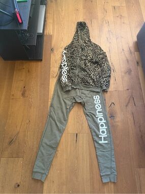'Happiness' Olive Green Zip Hoodie